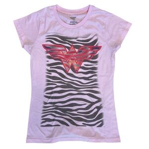 Wonder Woman DC Comics Zebra Print Graphic Tee Pink Size Large